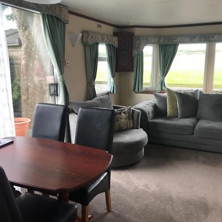 The Fox Inn, Roxby, Static Caravan Extérieur photo