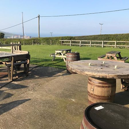 The Fox Inn, Roxby, Static Caravan Extérieur photo