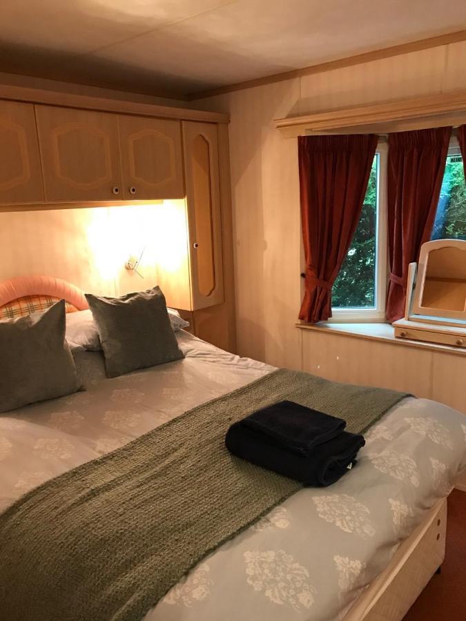 The Fox Inn, Roxby, Static Caravan Extérieur photo