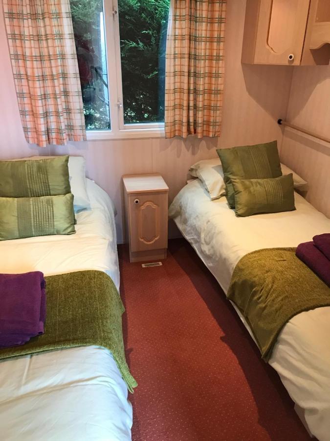 The Fox Inn, Roxby, Static Caravan Extérieur photo