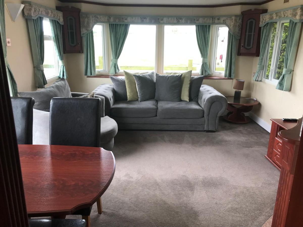 The Fox Inn, Roxby, Static Caravan Extérieur photo